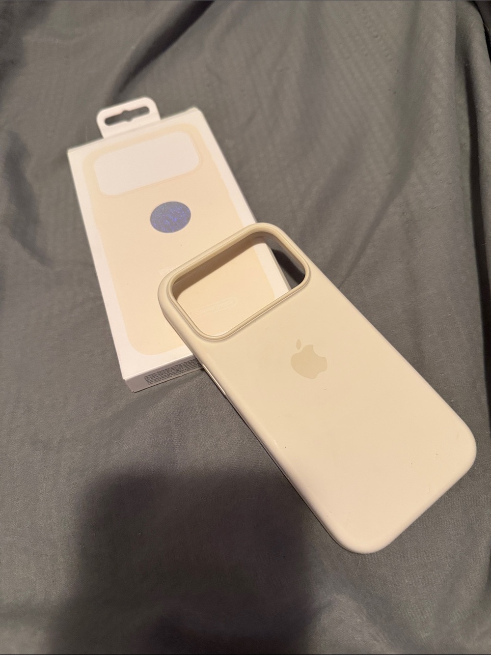 Apple iPhone Silicone Case - Light Cream